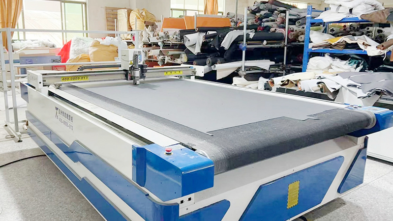 Fabric Cutting Machine